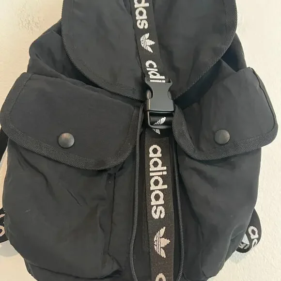 Adidas Originals Black & White Nylon Utility Mini Backpack Sporty "Grab-and-Go" - Picture 4 of 8